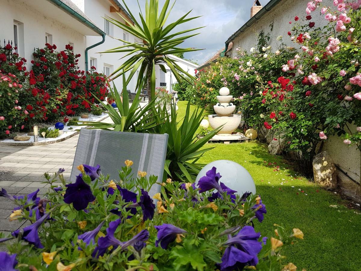 Gaestezimmer Resi Illmitz Esterno foto